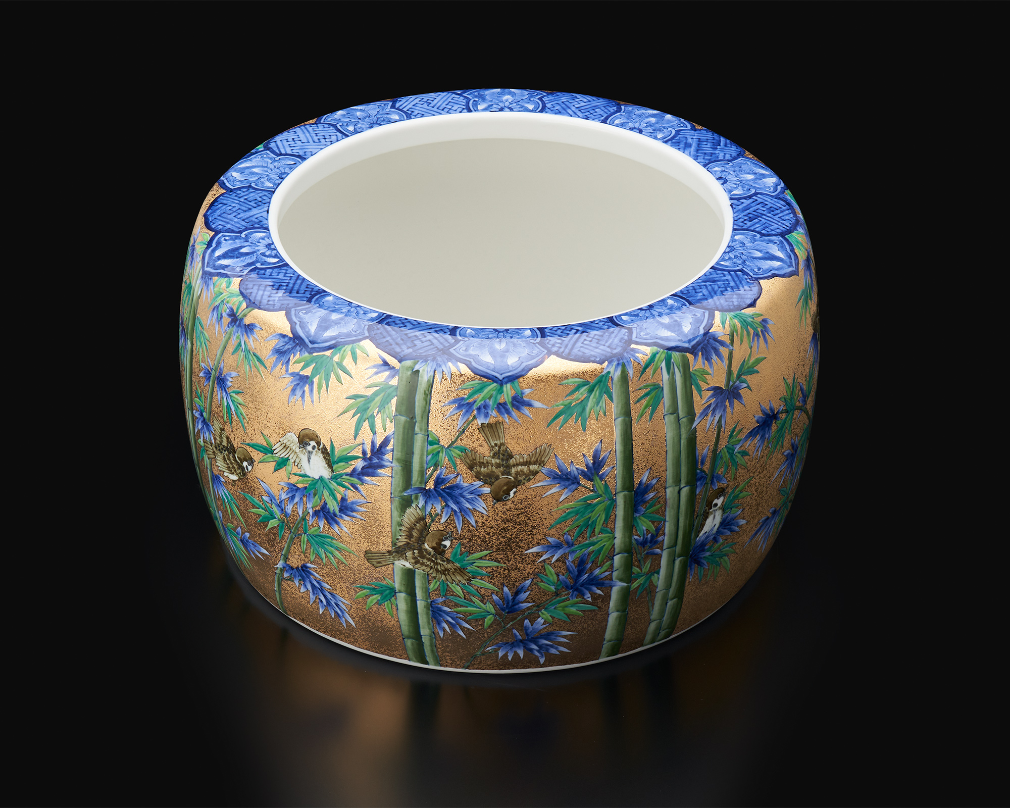 金彩竹雀図 火鉢 | 金龍窯 -有田焼工芸美術品窯元-